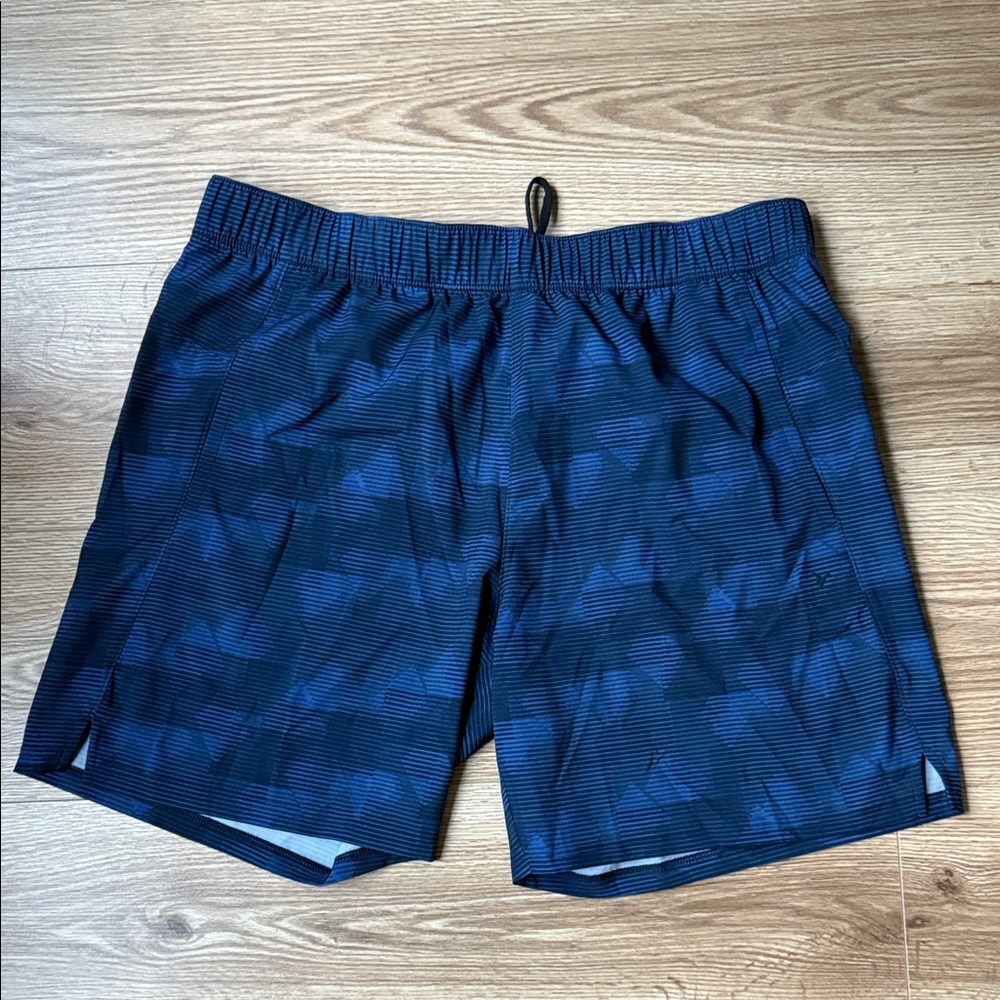 Old Navy Men’s Blue Patterned Athletic Shorts